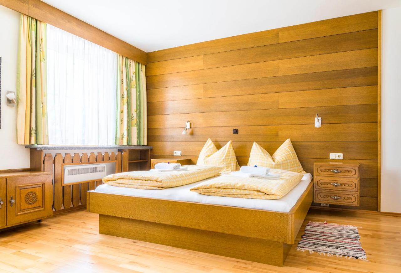 Pension Appartements Gabriele Бадгаштейн Экстерьер фото