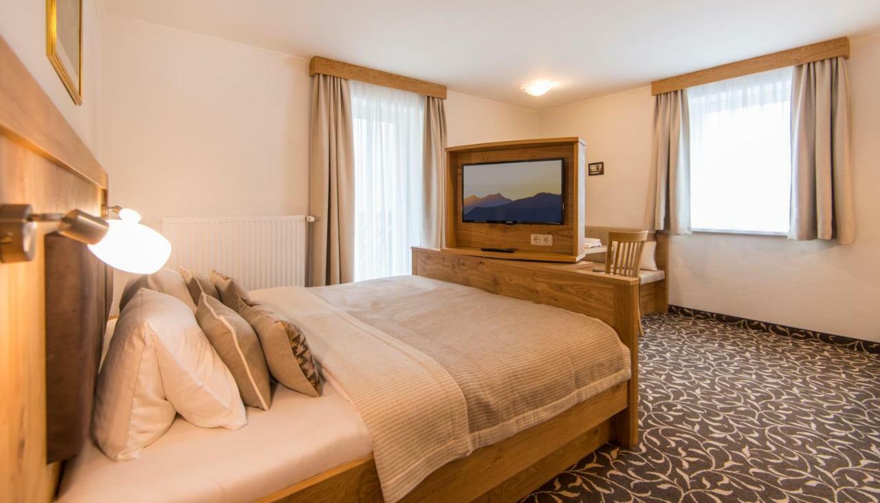 Pension Appartements Gabriele Бадгаштейн Экстерьер фото